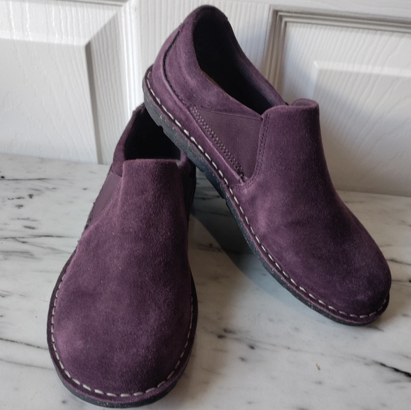 Clarks Collection women's suede Slip-On Shoes Tamitha Gwyn Aubergine siz… - Picture 1 of 8